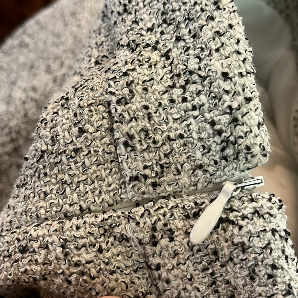 H&M Gray,Black & White Tweed Mini Pencil Skirt w/pockets & button detail Size 14 - Picture 5 of 14